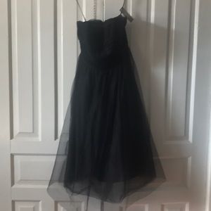 Black strapless tulle party dress